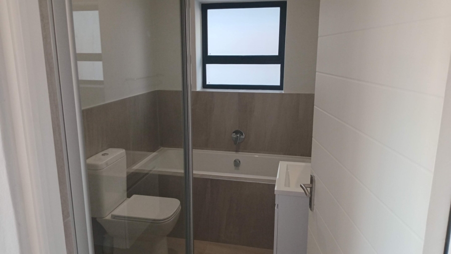 2 Bedroom Property for Sale in Table View Western Cape